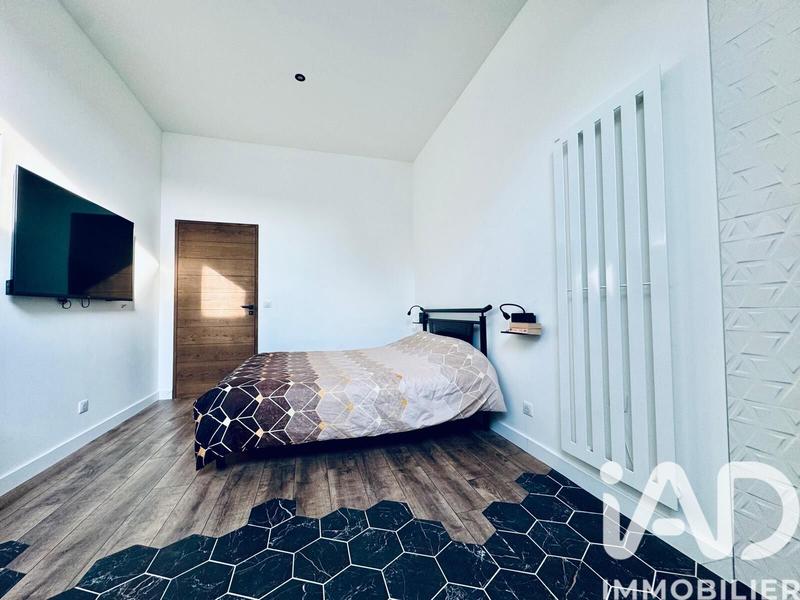 Maison de village - 242 m² - 7 pièces