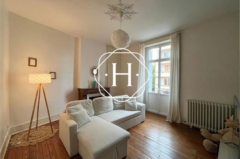 Appartement - 83 m² - 4 pièces