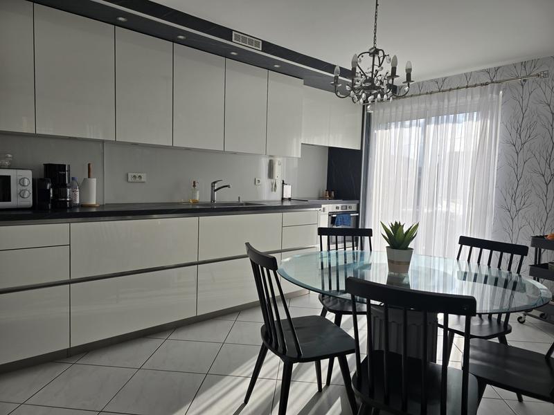 Maison - 140 m² - 4 pièces