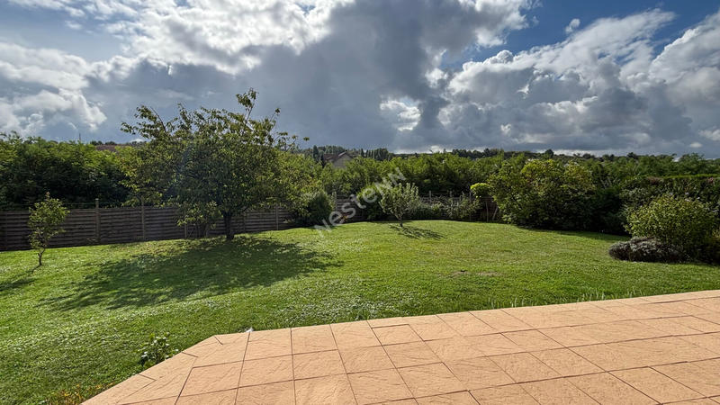 Maison - 172 m² - 6 pièces