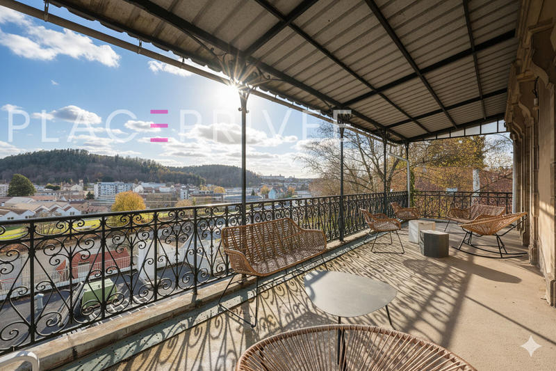 Maison - 400 m² - 12 pièces