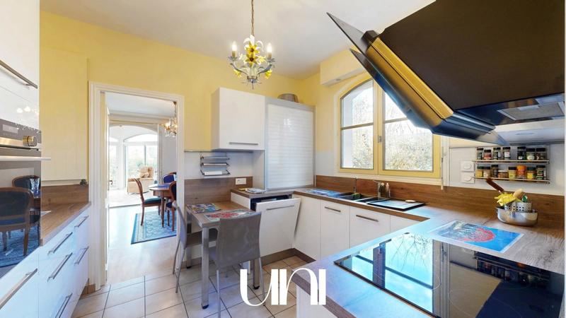 Maison - 190 m² - 7 pièces