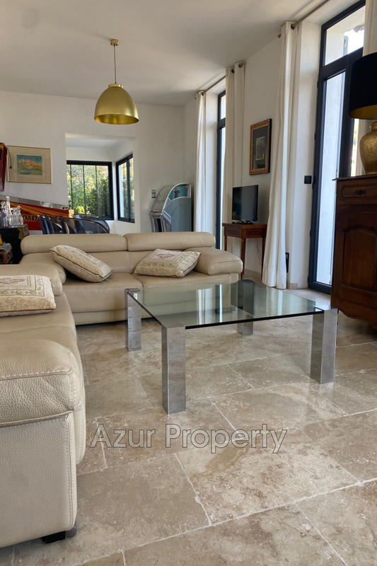 Maison de ville - 240 m² - 6 pièces