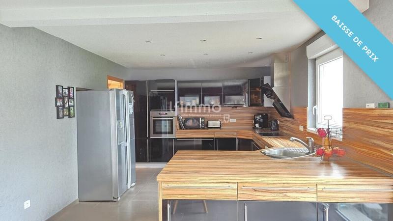 Maison - 225 m² - 8 pièces