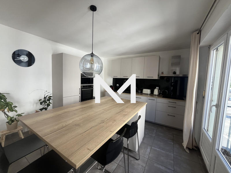 Appartement - 87 m² - 4 pièces