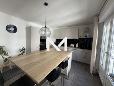 Appartement - 87 m² - 4 pièces