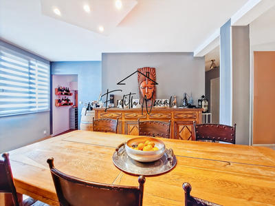 Appartement - 102 m² - 4 pièces