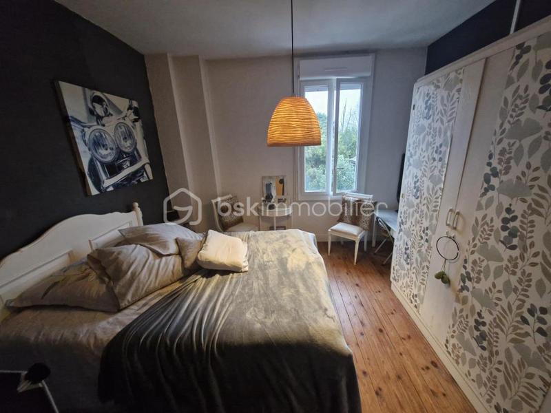 Maison traditionnelle - 170 m² - 6 pièces