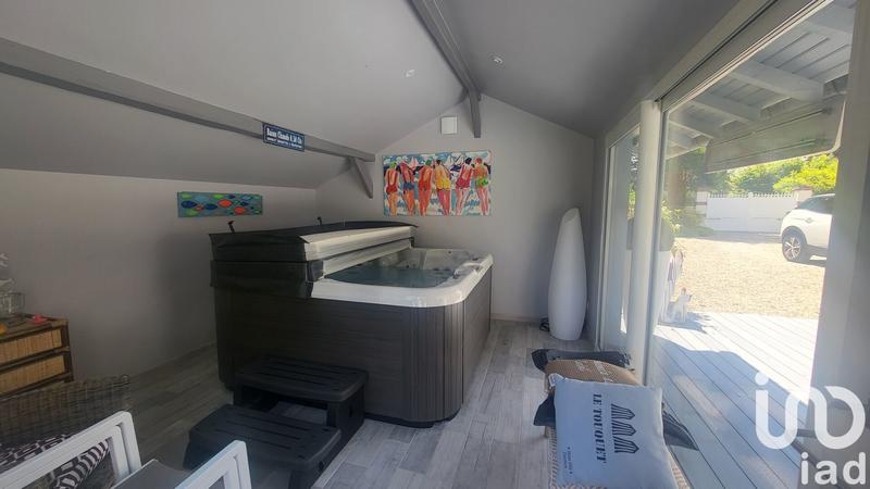 Maison - 181 m² - 6 pièces