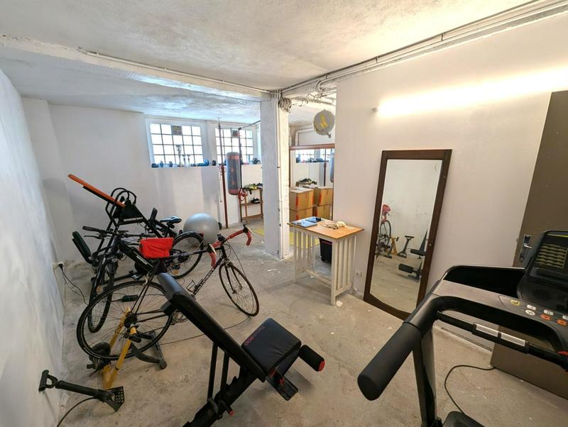 Maison - 340 m² - 10 pièces