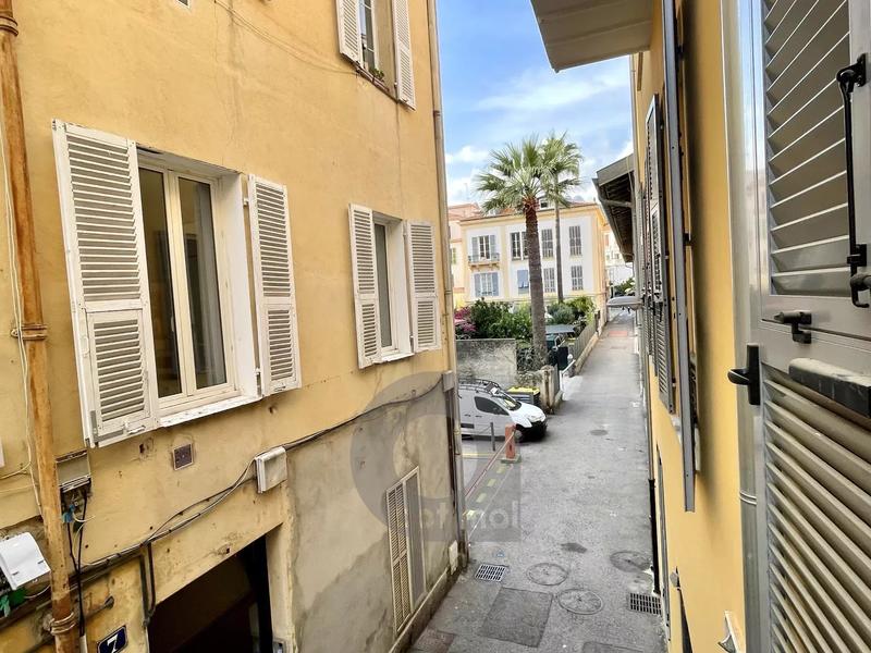 Appartement - 87 m² - 3 pièces