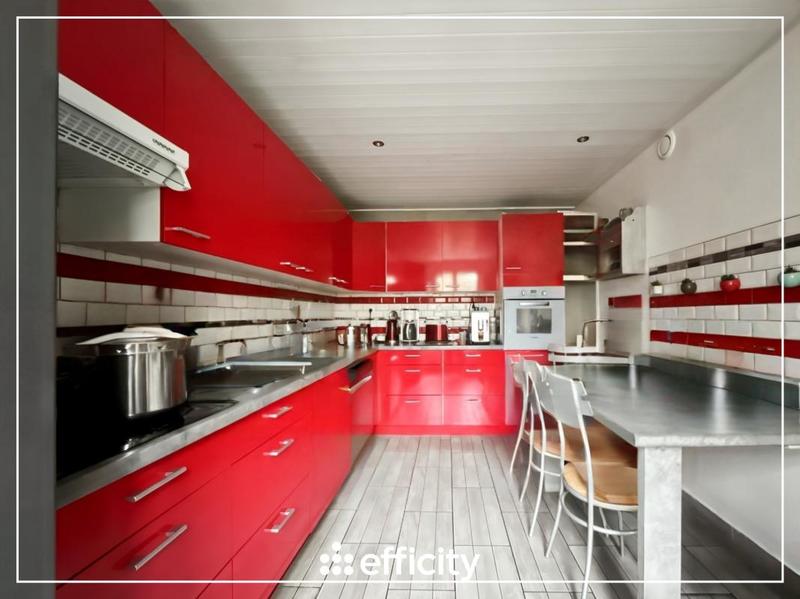 Maison traditionnelle - 132 m² - 6 pièces