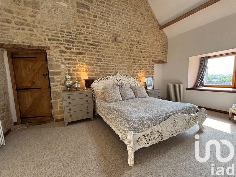 Maison - 287 m² - 12 pièces