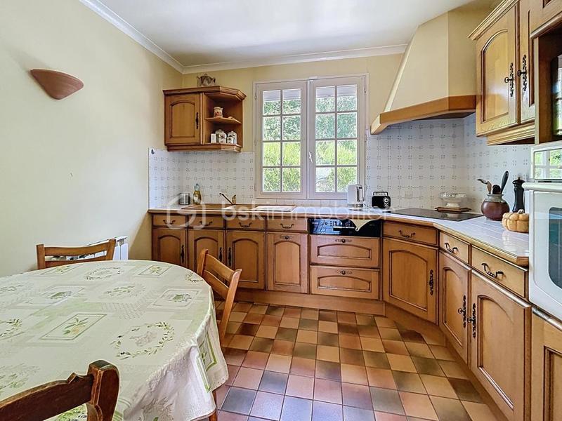 Maison - 99 m² - 5 pièces
