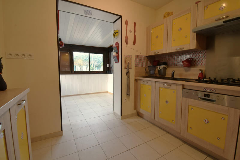 Maison - 92 m² - 6 pièces