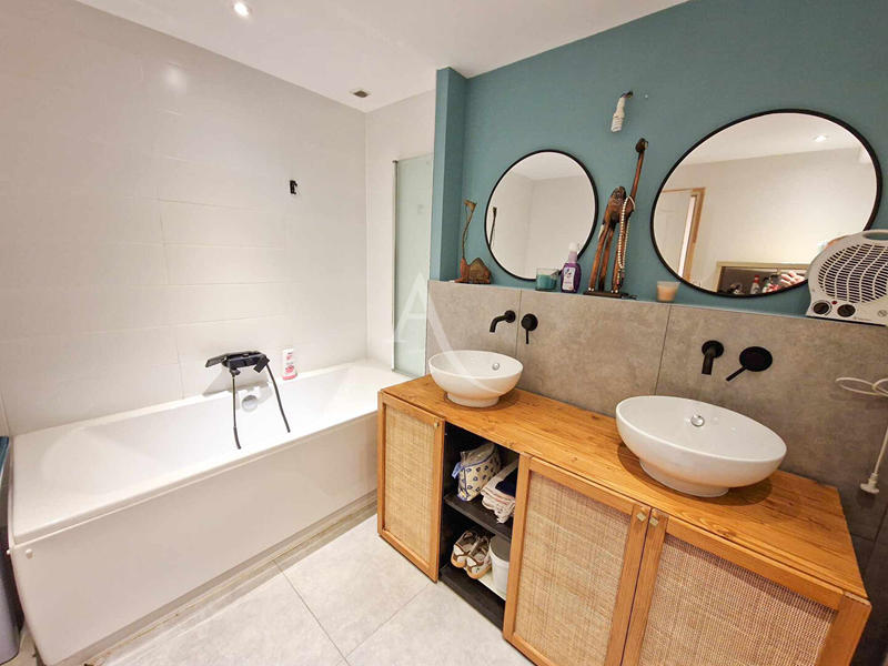 Maison - 142 m² - 5 pièces