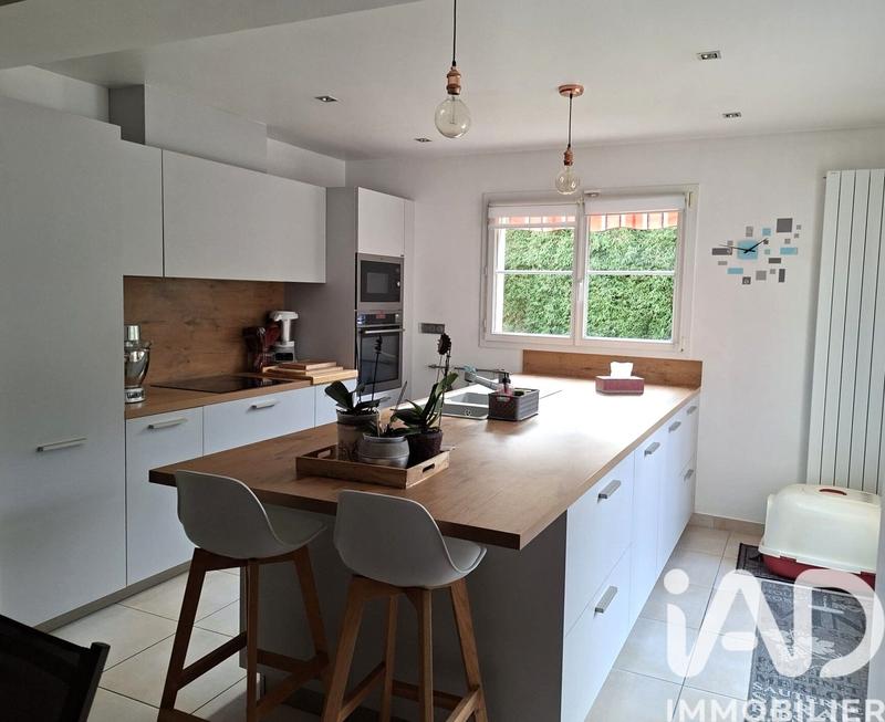 Maison - 154 m² - 7 pièces