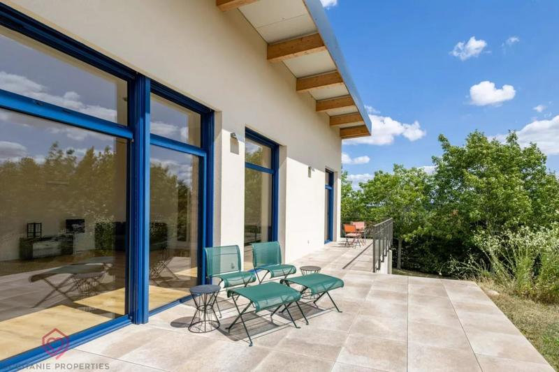 Villa - 156 m² - 3 pièces