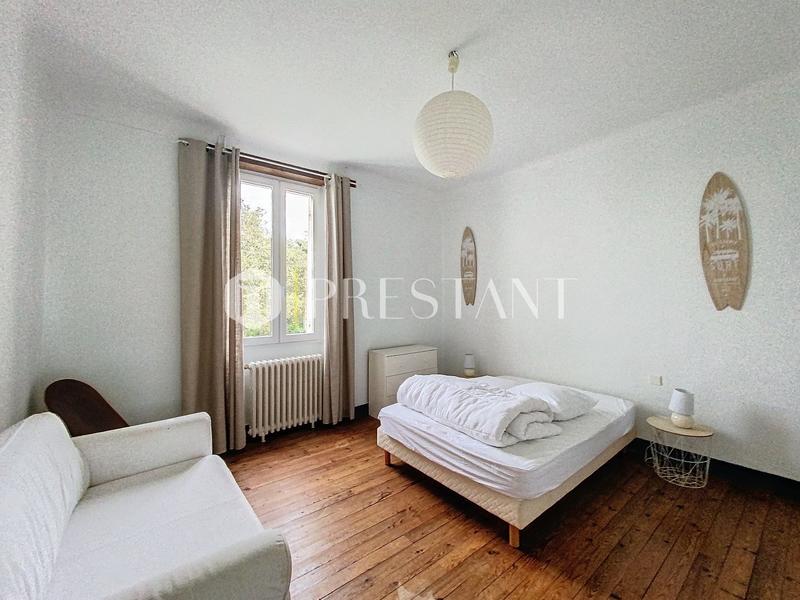 Maison - 223 m² - 6 pièces