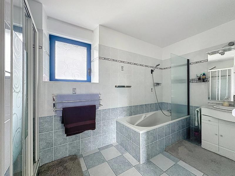 Maison - 149 m² - 8 pièces