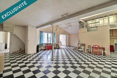 Maison - 320 m² - 12 pièces