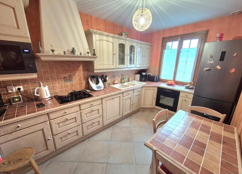 Maison - 96 m² - 4 pièces