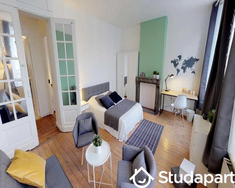 Chambre - 100 m² - 1 pièce