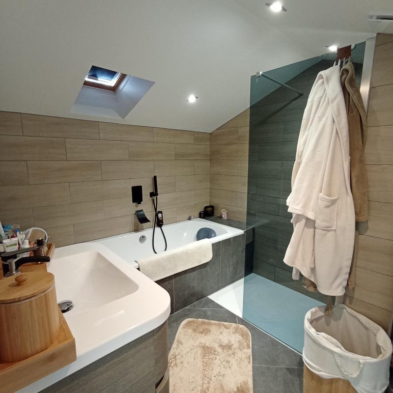 Maison - 108 m² - 4 pièces