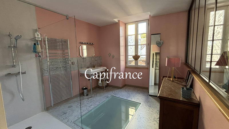 Maison bourgeoise - 228 m² - 5 pièces