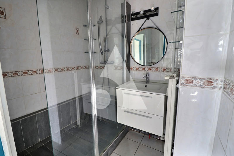 Appartement - 75 m² - 4 pièces