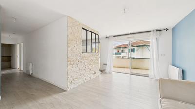 Appartement - 64 m² - 3 pièces