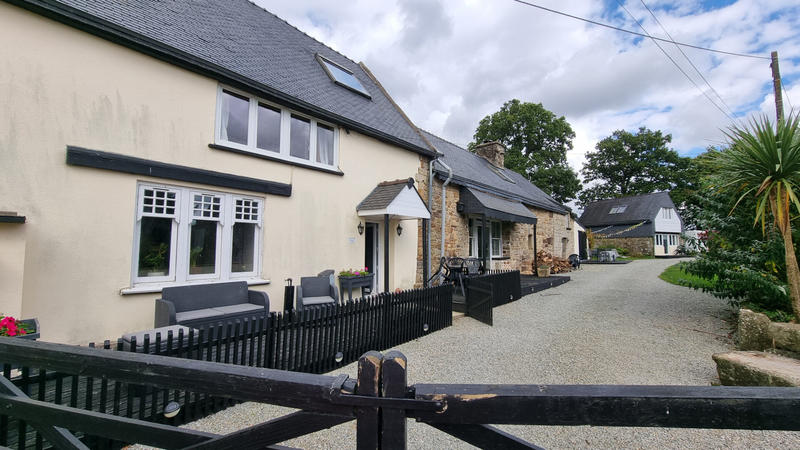 Maison - 188 m² - 10 pièces