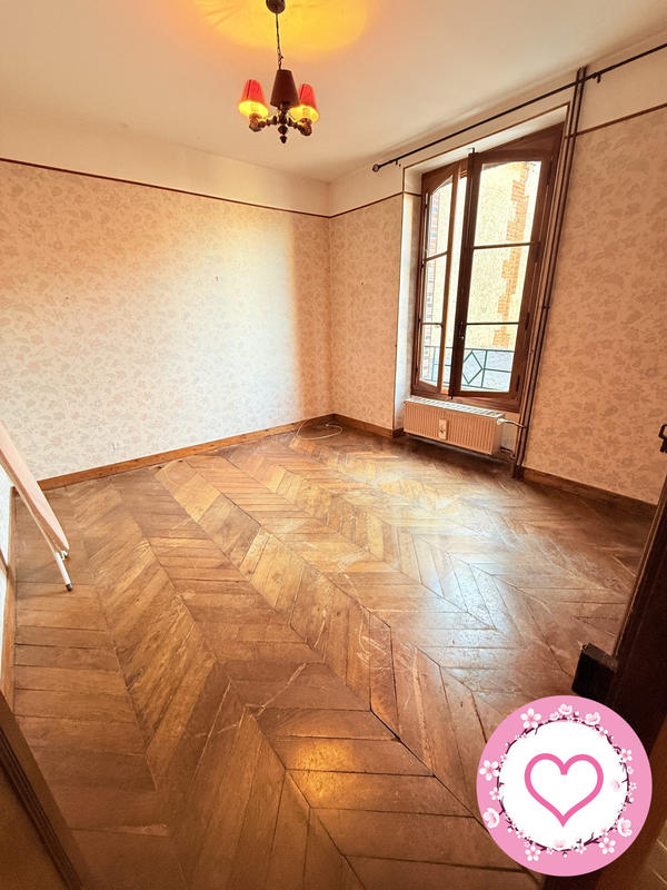 Maison - 147 m² - 7 pièces