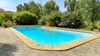 Maison - 280 m² - 6 pièces