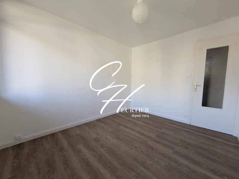 Appartement - 77 m² - 4 pièces