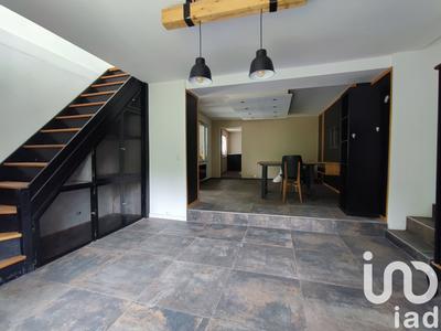 Maison - 122 m² - 7 pièces