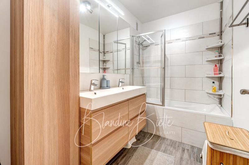 Appartement - 111 m² - 6 pièces