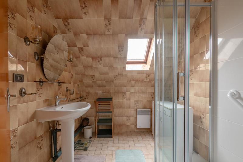 Maison - 107 m² - 7 pièces