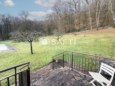 Maison - 182 m² - 6 pièces