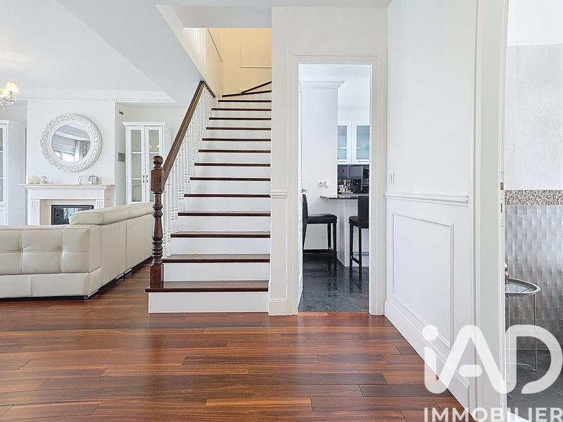 Maison - 170 m² - 7 pièces