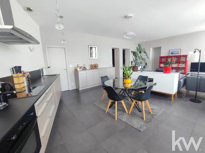 Appartement - 120 m² - 4 pièces