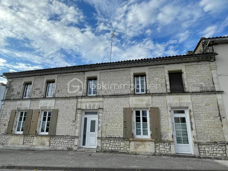 Maison - 180 m² - 8 pièces