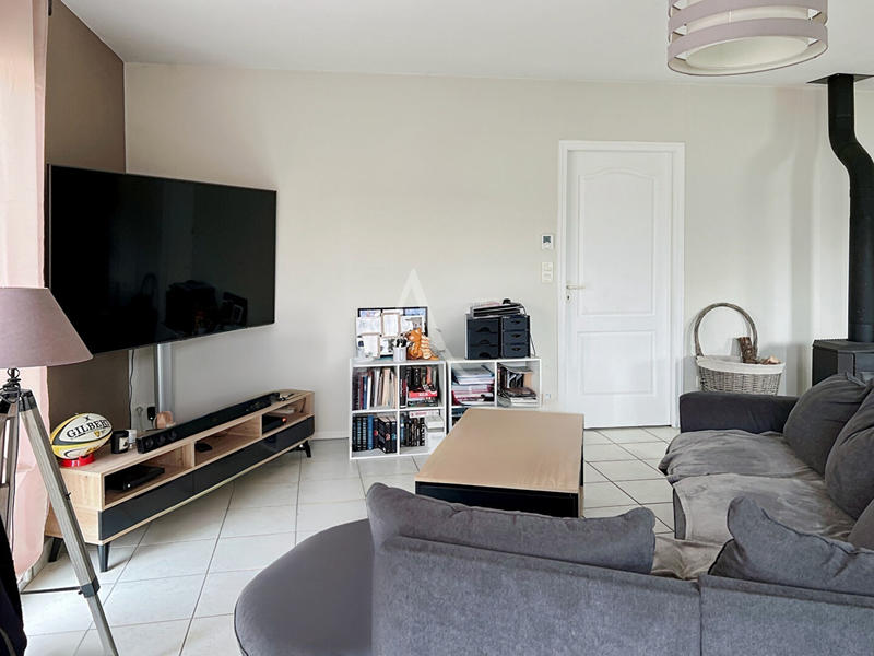 Maison - 93 m² - 5 pièces