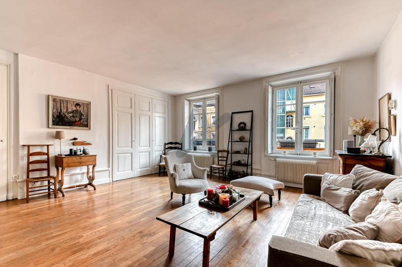 Duplex - 111 m² - 4 pièces