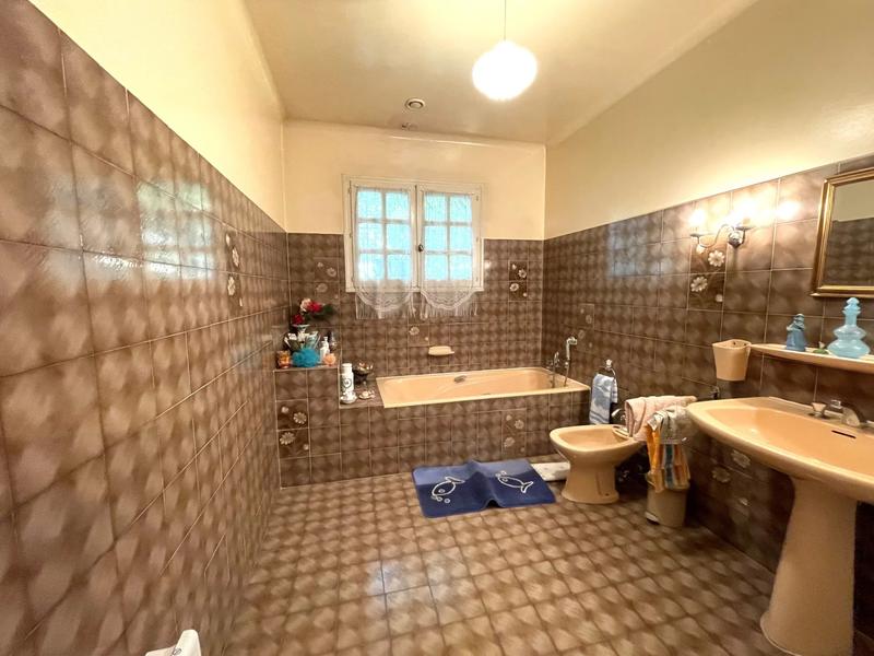 Maison - 185 m² - 7 pièces