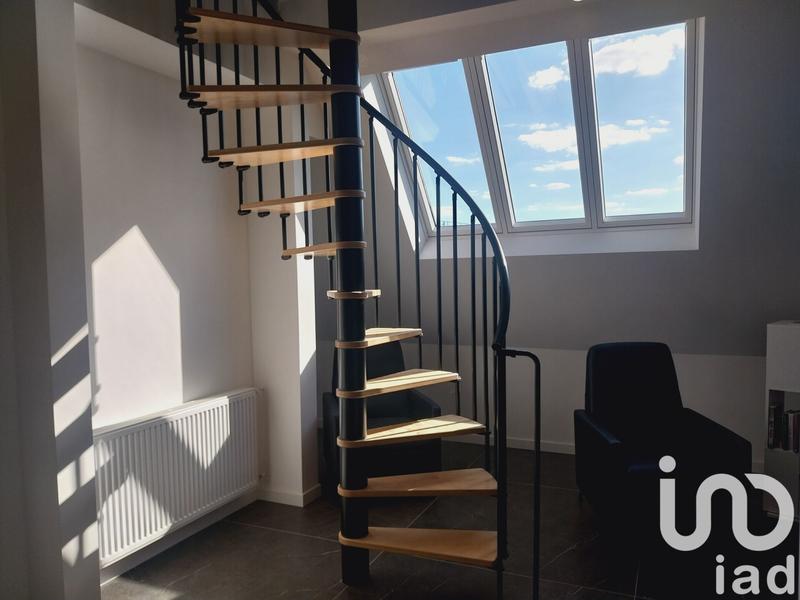 Maison - 273 m² - 8 pièces