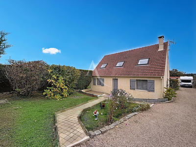 Maison - 104 m² - 6 pièces