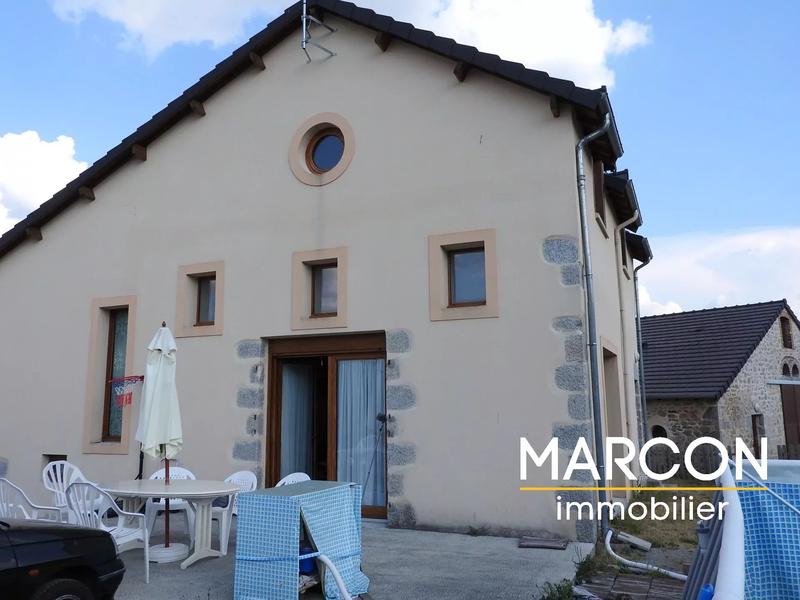 Maison - 94 m² - 5 pièces