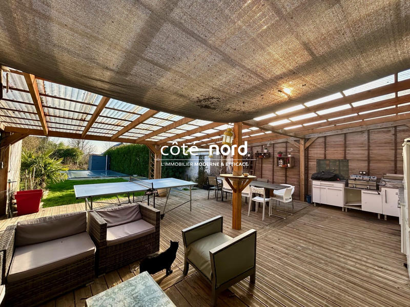 Maison - 248 m² - 8 pièces