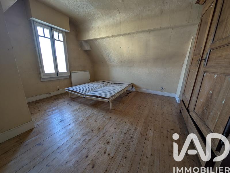 Maison - 236 m² - 11 pièces